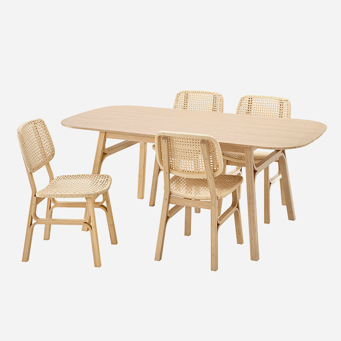 Puinen keittiön pöytä ja tuolit - Setti